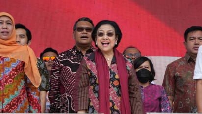 Ketua Dewan Pengarah BPIP Megawati Soekarnoputri Berikan Arahan kepada Kepala Desa Seluruh Indonesia