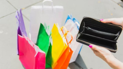 Pejuang Rupiah Harus Tahu! Berikut Ini 5 Faktor yang Bisa Menjadi Penyebab Kamu Boros