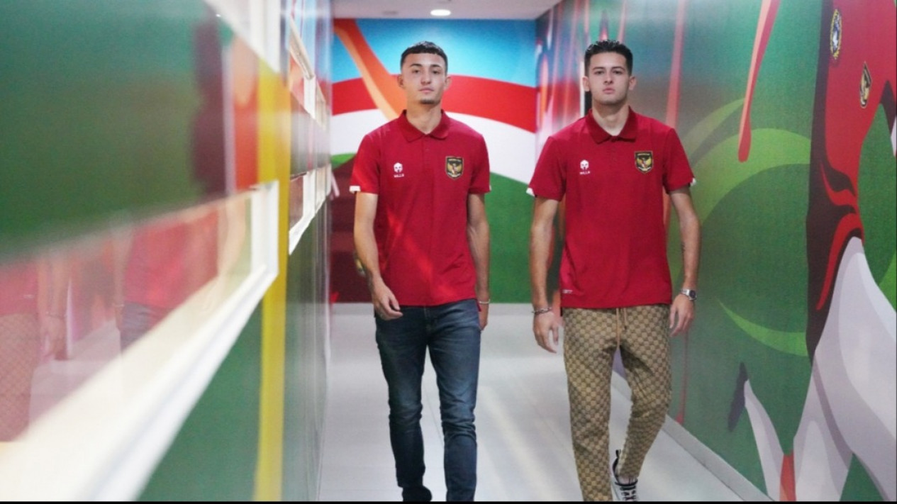 Proses 3 Pemain Naturalisasi Timnas Indonesia U-20 Disetujui DPR,  Justin Hubner, Ivar Jenner, dan Rafel Struick Berpeluang Main di Piala Dunia U-20 2023
            - galeri foto