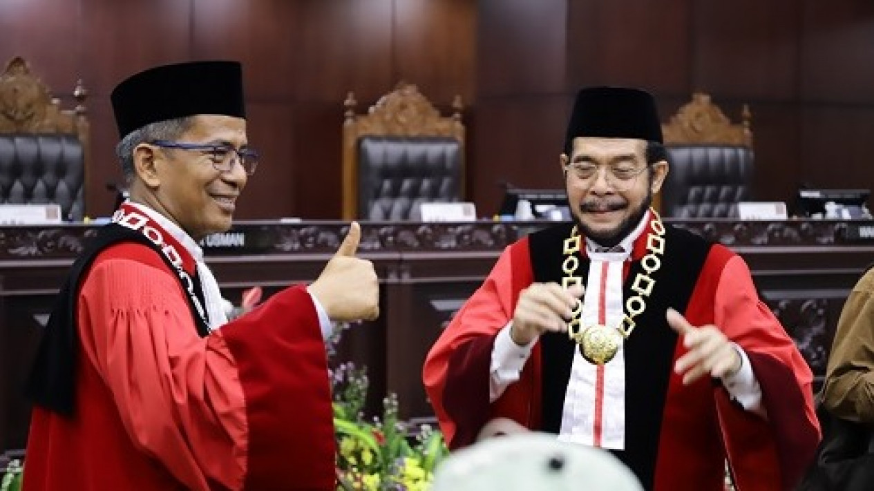 Anwar Usman Adik Ipar Jokowi Jadi Ketua MK, PDIP: Tidak Ada Konflik Kepentingan
            - galeri foto
