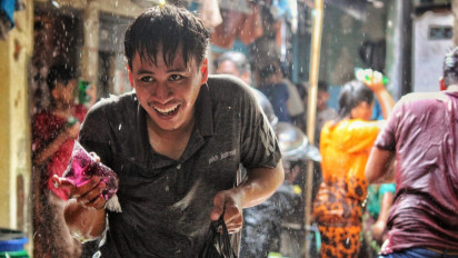 Seru, Sambut Ramadhan, Warga di Semarang Gelar Tradisi Coreng Muka dan Perang Air