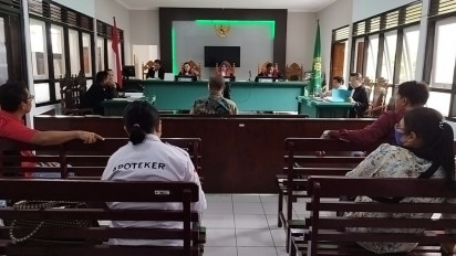 Terlambat Perpanjangan Ijin Apotik, Seorang Pendeta di Sulut Didakwa 10 Tahun 