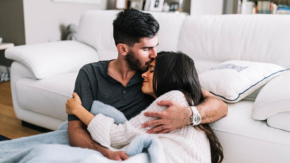 Bolehkah Suami Menyusu ASI Istri? Apa Hukumnya dalam Islam Menurut Buya Yahya, Ternyata Manfaatnya Luar Biasa