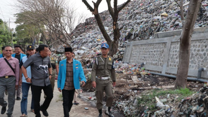 Akses ke TPA Mrican Diblokir Warga, Bupati Ponorogo Sugiri Datangi Lokasi Pemblokiran