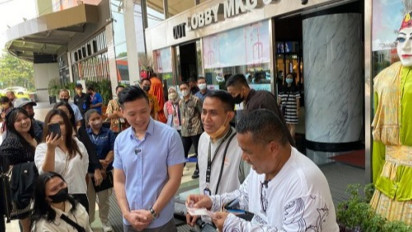 Hotman Paris Kehilangan Dompet Berisi Rp70 Juta di Mall Kelapa Gading, Begini Kronologi Dompetnya Kembali