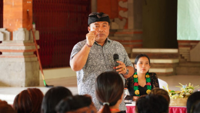 MK Wajibkan SD-SMP Swasta Gratis, DPR Singgung Aturan Turunannya Agak Problematik