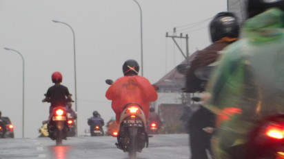 Cuaca Hari Ini, Yang di Solo Mesti Sedia Payung Nih, karena Diprediksi Hujan Lebat