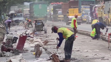 Jelang Arus Mudik, Perbaikan Jalan Pantura Pati-Rembang Dikebut