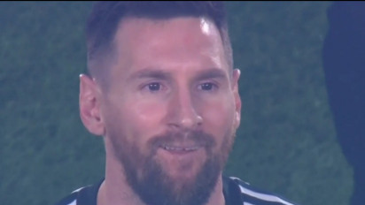 Air Mata Messi Tumpah di El Monumental