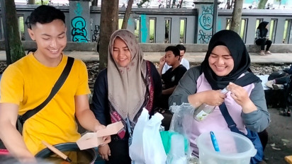 Berburu Kuliner Khas Ramadhan di Kawasan Pusdai Bandung, Pedagang : Alhamdulillah Berkah