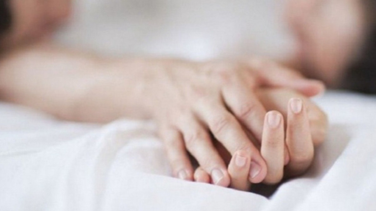 Hubungan Badan Tapi Terlanjur Imsak, Bagaimana Hukumnya? Begini Kata Ustaz Abdul Somad
            - galeri foto