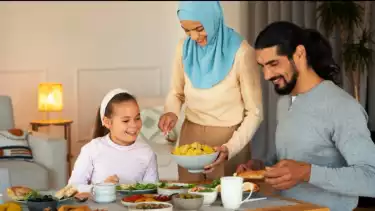 Ilustrasi makan sahur.