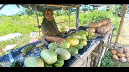 Berkah Ramadhan, Penjual Mentimun Krai Dadakan Menjamur di Banyuwangi