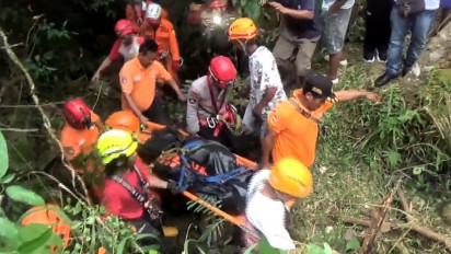 Mahasiswa Kedokteran UNS yang Terjatuh di Gua Braholo Gunungkidul Berhasil Dievakuasi