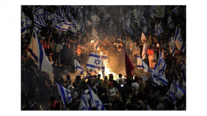 Puluhan Ribu Warga Israel Demo Menolak Rencana Amandemen Peradilan