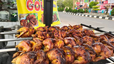 Nikmatnya Ayam Golek Sajian Menu Berbuka Puasa