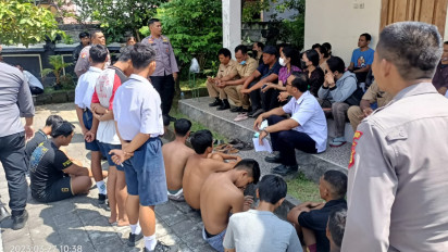 Berencana Tawuran Perang Sarung, 16 Remaja Diamankan Polsek Denpasar Barat