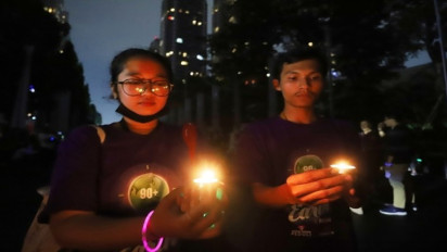 Peduli Lingkungan Hidup, Kawasan SCBD Gelap Rayakan Earth Hour 2023