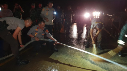 Setelah 6 Jam Proses Evakuasi Pembersihan Longsor, Jalan Lintas Provinsi di Temanggung Kembali Dibuka Untuk Umum