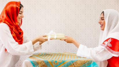 3 Inspirasi Hadiah Lebaran Paling Berkesan, Bikin Si Penerima Senyum-senyum