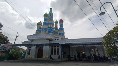 Unik, Masjid di Sleman Ini Bergaya Arsitektur Kremlin Rusia