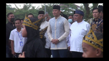 Safari Politik Ramadhan, AHY Ngabuburit di Alun-alun Sumedang