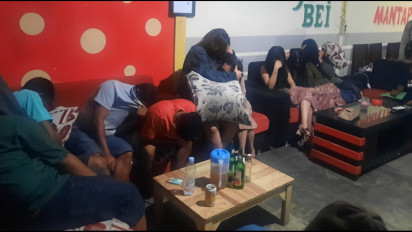 Nekat Layani Tamu di Bulan Ramadhan, Puluhan Pemandu Lagu di Situbondo Diamankan Polisi