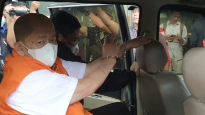 KPK Tahan Paksa Pengusaha Penyuap Eks Bupati Bursel, Ini Sosoknya