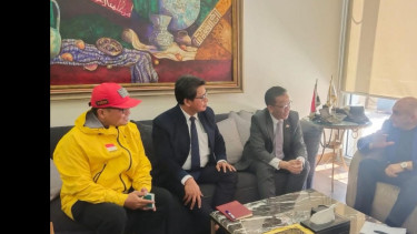 Bulan Sabit Merah Suriah Bersama Baznas Kirim 2000 Paket Bantuan Bagi Korban Gempa di Allepo dan Latakia