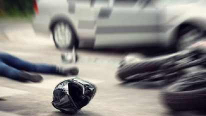 Pemotor Tewas Ditabrak Mobil Mewah di Jaksel yang Diduga Dikemudikan Anak Petinggi Polri