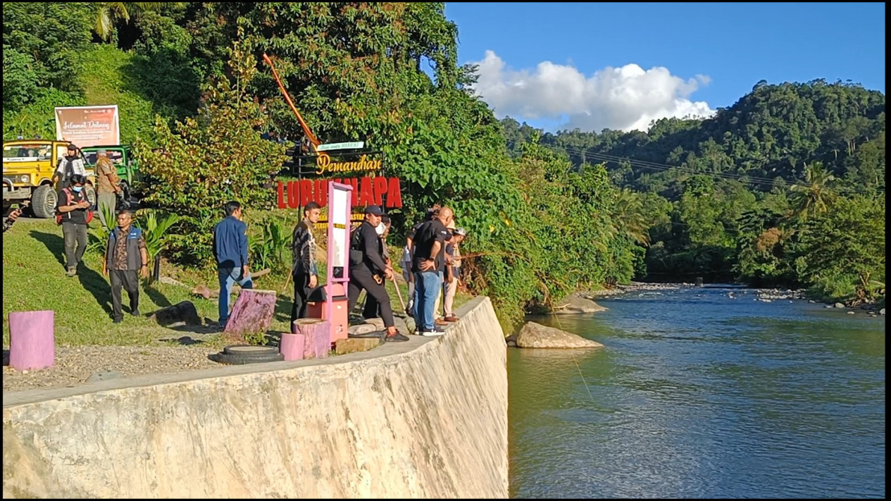 Masuk 75 Besar ADWI 2023, Desa Wisata Nyarai Padang Pariaman Diresmikan Menparekraf Sandiaga Uno
            - galeri foto