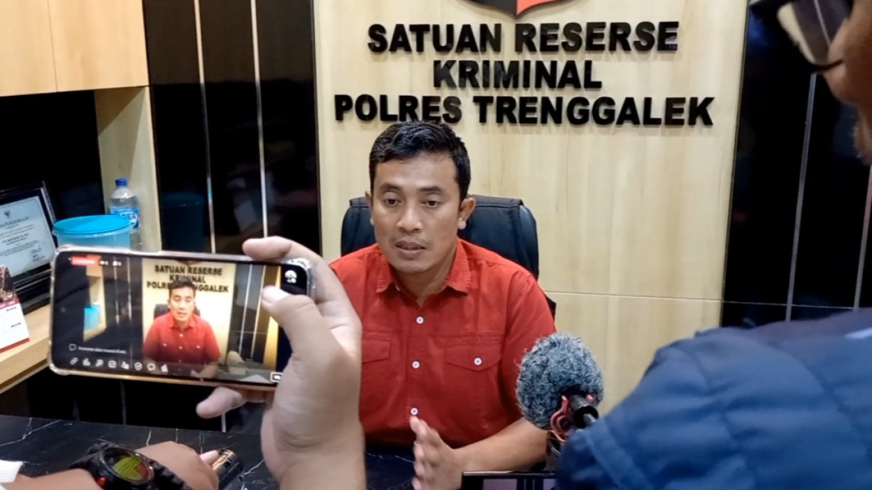 Sedikitnya 12 Orang Dimintai Keterangan, Usai Bayi 5 Bulan asal Trenggalek Meninggal Setelah Diimunisasi
            - galeri foto