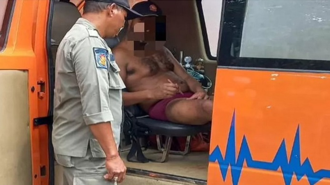 Ngamuk di kantor Perizinan, Bule Inggris Diamankan Pol PP Bali
            - galeri foto