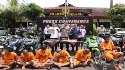 Ungkap Puluhan Kasus Curanmor, Polres Malang Kembalikan Motor yang Curi kepada Pemiliknya