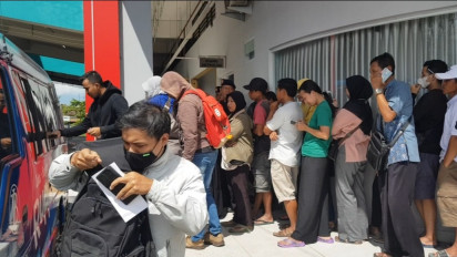 Uang Pecahan Hampir 1,7 Miliar Rupiah, Ludes dalam Waktu 1 Jam Diserbu Warga Ponorogo