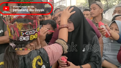 Ajaib, Tersebar Video Ibu Ida Dayak Bikin Wanita yang Tuna Wicara dan Tuli Langsung Bisa Dengar dan Bicara, Padahal Ia Hanya.......