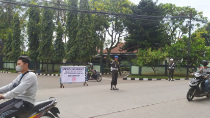 Sempat Membeludak Tak Terkendali, Hari Kedua Pengobatan Ida Dayak di Depok Ditiadakan, Warga Kecewa