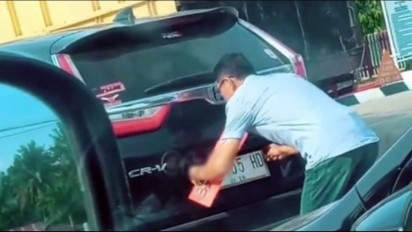 Viral! Aksi Ganti Nopol Kendaraan Pejabat di Muka Umum, ini Penjelasan Samsat dan Kasat Lantas