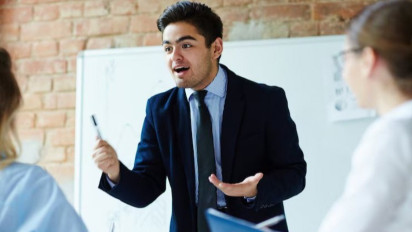 Pribadi yang Pandai Berbicara Tapi Mudah Emosi, Berikut Karakter dari Orang yang Lahir pada Selasa Kliwon