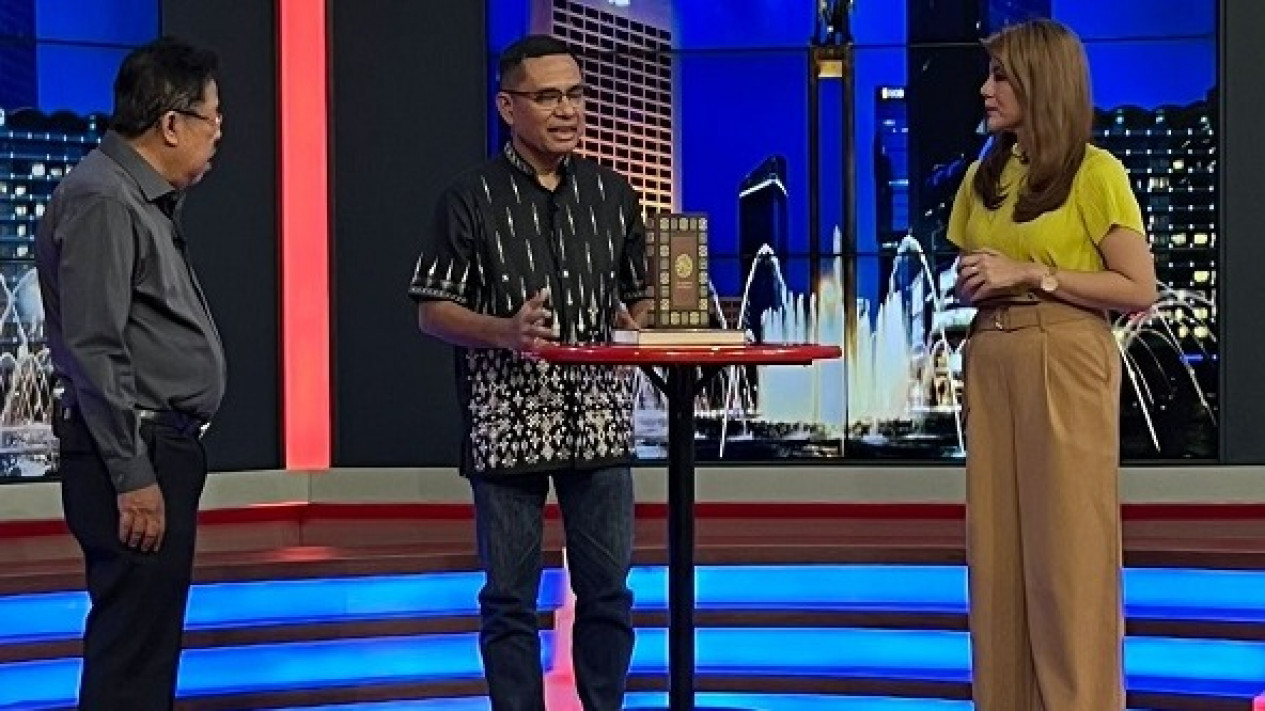 tvOne Terima Wakaf 4.200 Al-Qur'an dari Yayasan Muslim Sinar Mas
            - galeri foto