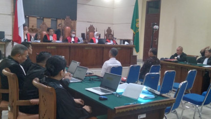 Suap Penerimaan Mahasiswa Unila, Terdakwa Karomani Bantah Terima Uang Titipan dari Kadisdikbud Lampung