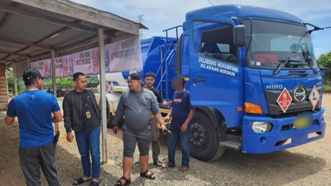 Penyidikan Kasus Dugaan BBM Ilegal di Polda Aceh Menunggu Hasil Laboratorium 
            - galeri foto