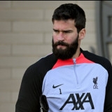 Juventus Incar Alisson Becker, Liverpool Siap Lepas? Arne Slot Disebut Mulai Rombak Besar Skuad Usai Musim Mengecewakan