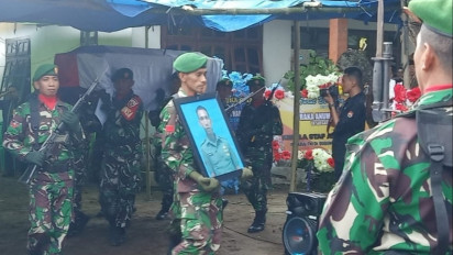Suasana Haru Menyelimuti Proses Pemakaman Pratu Hamdan di Lunyuk, Sumbawa