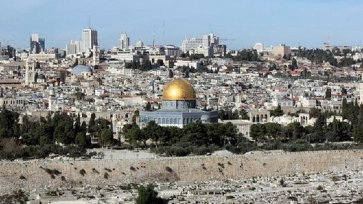 Menengok Sejarah Rentetan Serangan Israel Terhadap Al-Aqsa
            - galeri foto