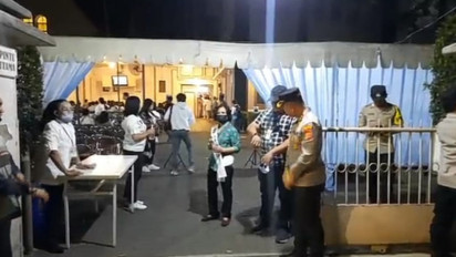 Polisi Jaga Rangkaian Ibadah Paskah di Gereja Santo Ignatius Cimahi 