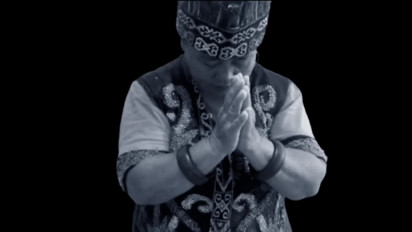 Unik, Sebelum Memulai Pengobatan Ida Dayak Kerap Berjoget dengan Gerakan Abstrak, Netizen: Itu Ada Roh Tak Kasat Mata