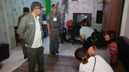 Penampakan Belasan Terapis Wanita dari Panti Pijat Diamankan Satpol PP Tangerang