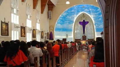 Misa Jumat Agung di Gereja Katedral Medan Dihadiri 1000 Jemaat Nasrani