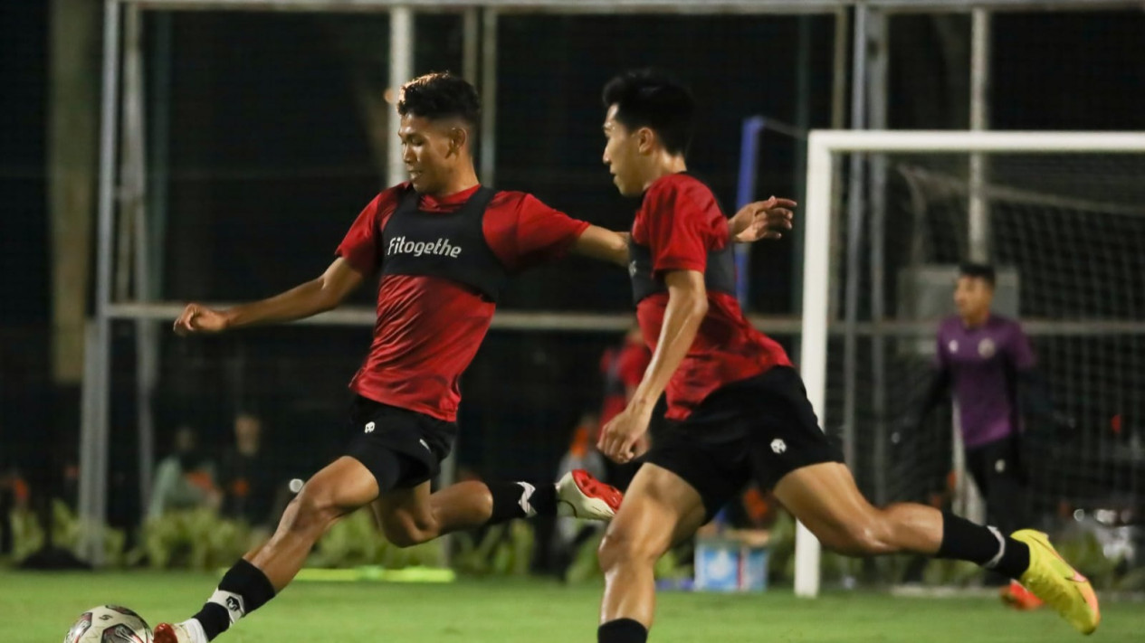 Persiapan Timnas U-22 Makin Matang Jelang SEA Games 2023 Kamboja
            - galeri foto